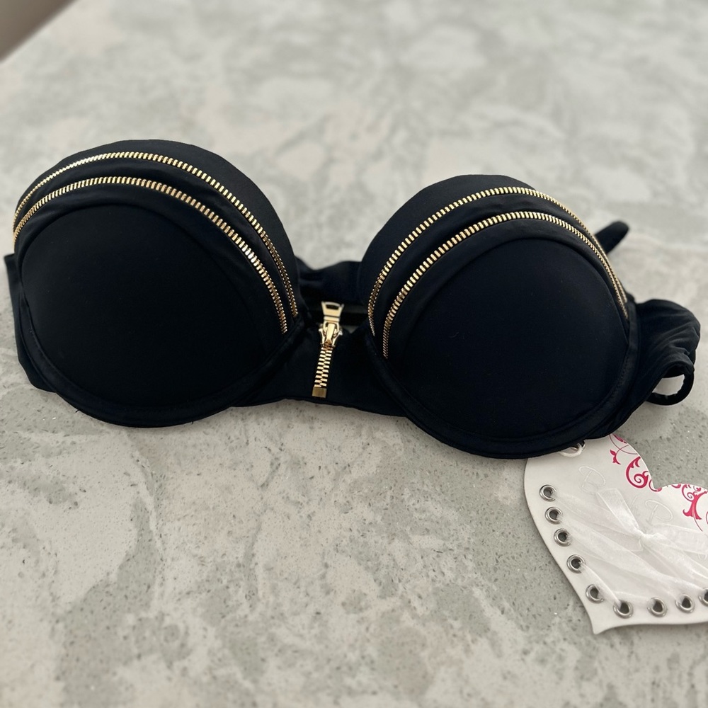 NEW Beach Bunny swim top